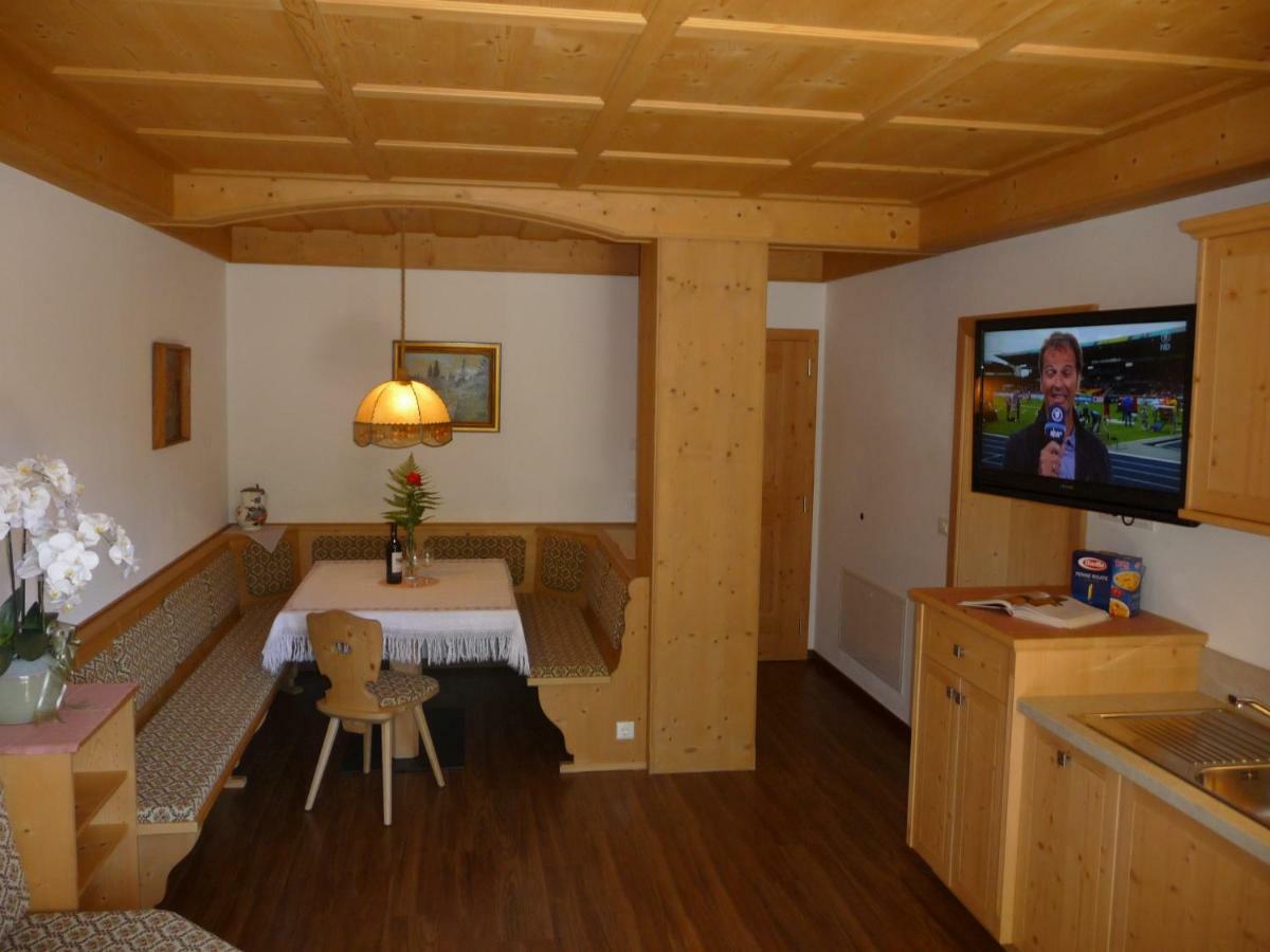 Ferienwohnungen Obermoarhof Lagundo Bagian luar foto