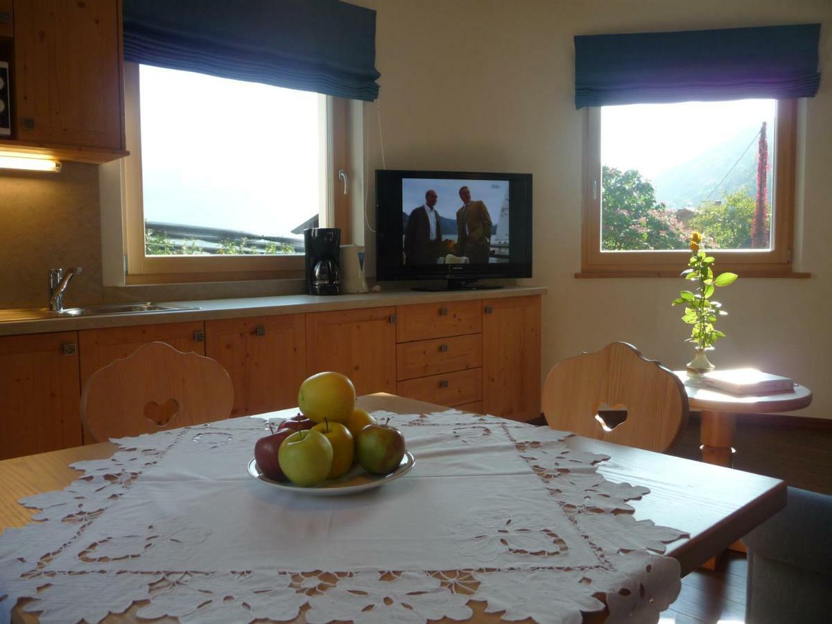 Ferienwohnungen Obermoarhof Lagundo Bagian luar foto