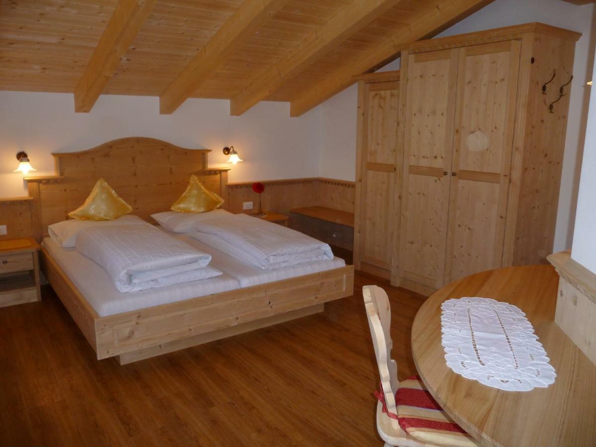 Ferienwohnungen Obermoarhof Lagundo Bagian luar foto